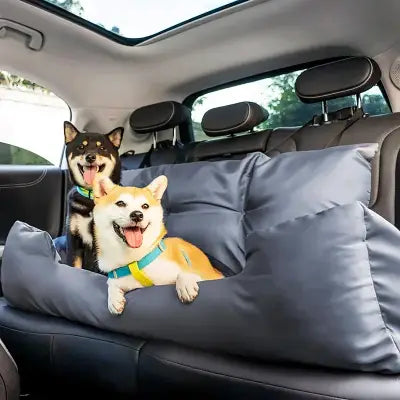 Siège auto pour chien CarrierTravelDog™ gris – sécurité voiture avec bords rembourrés